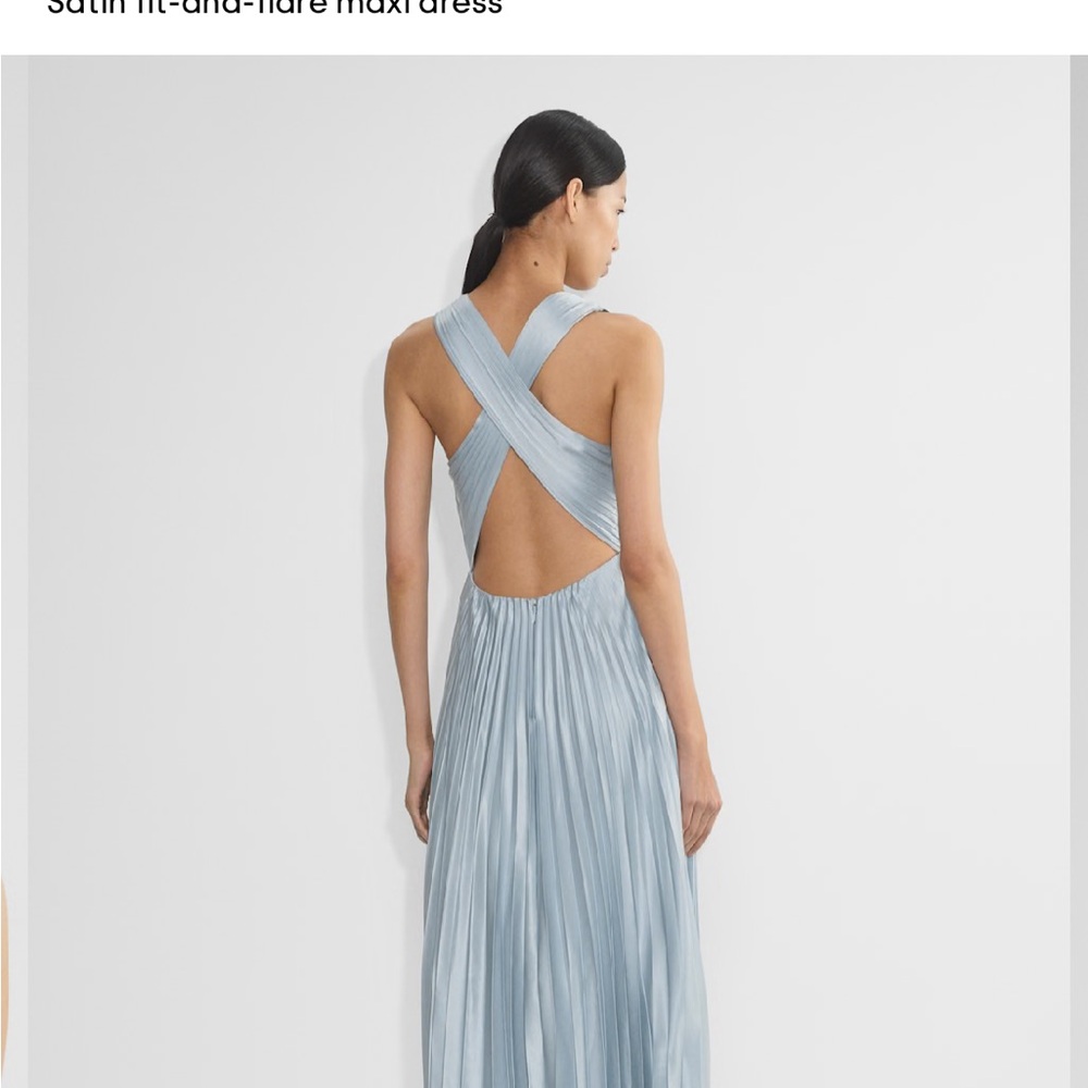 Blue Halter pleated midi dress